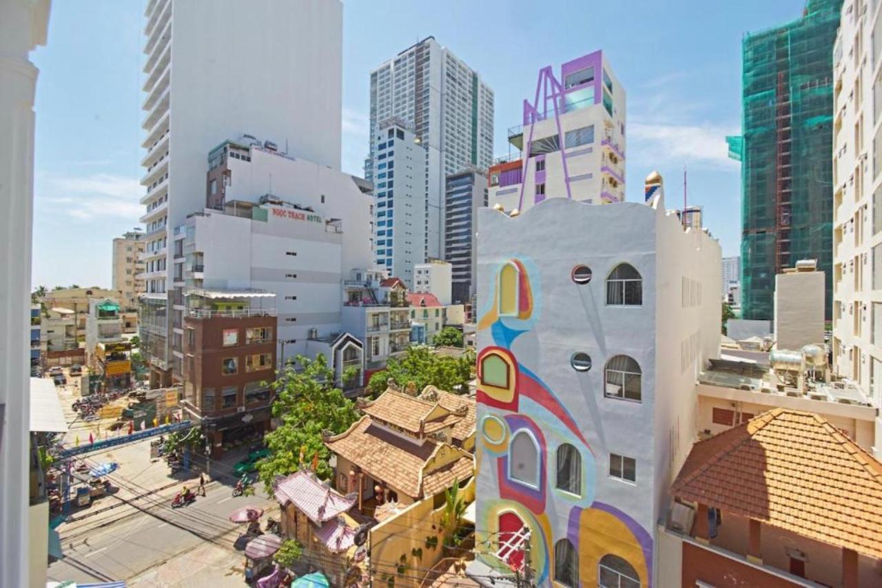 Aladin Hotel Nha Trang Bagian luar foto
