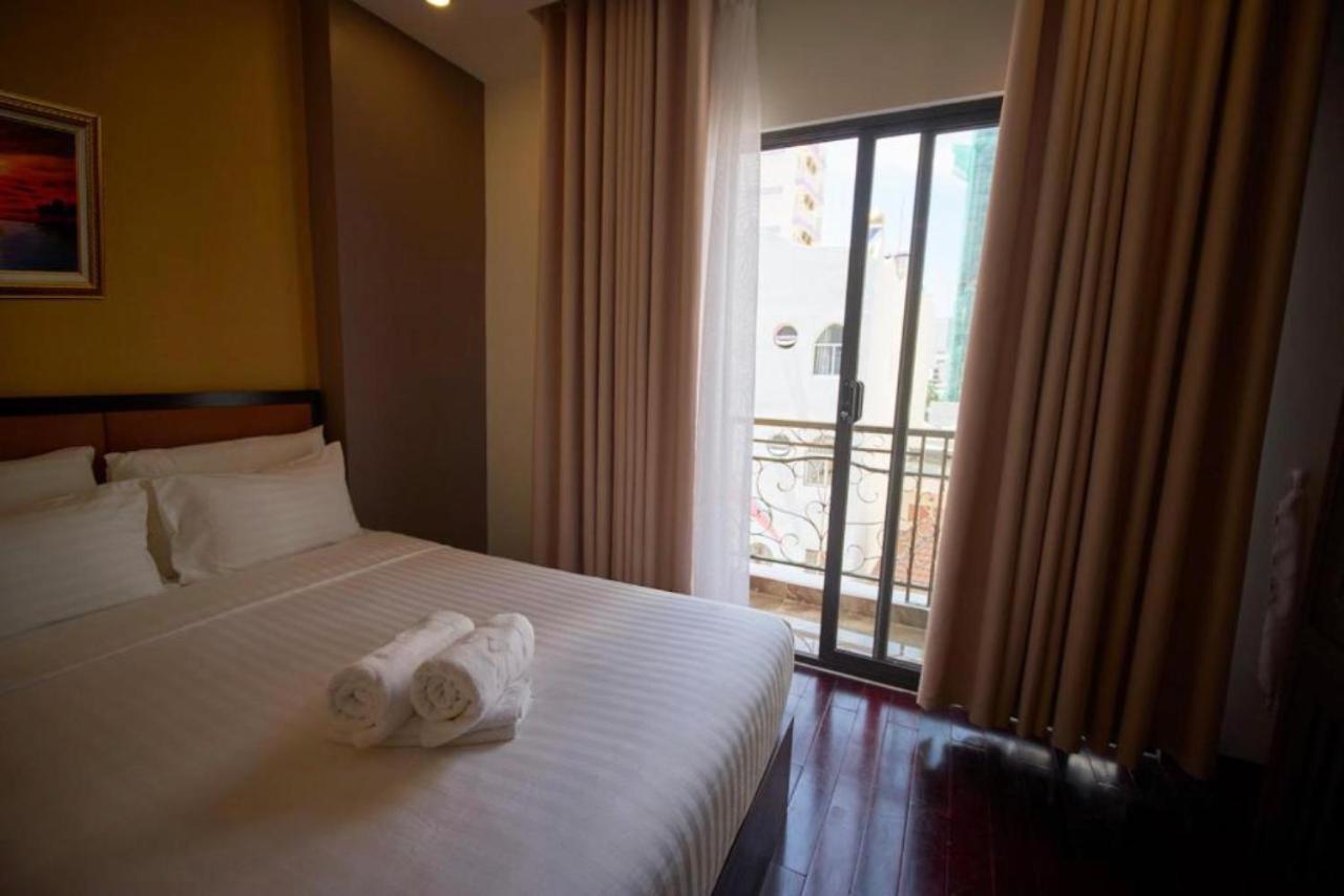 Aladin Hotel Nha Trang Bagian luar foto