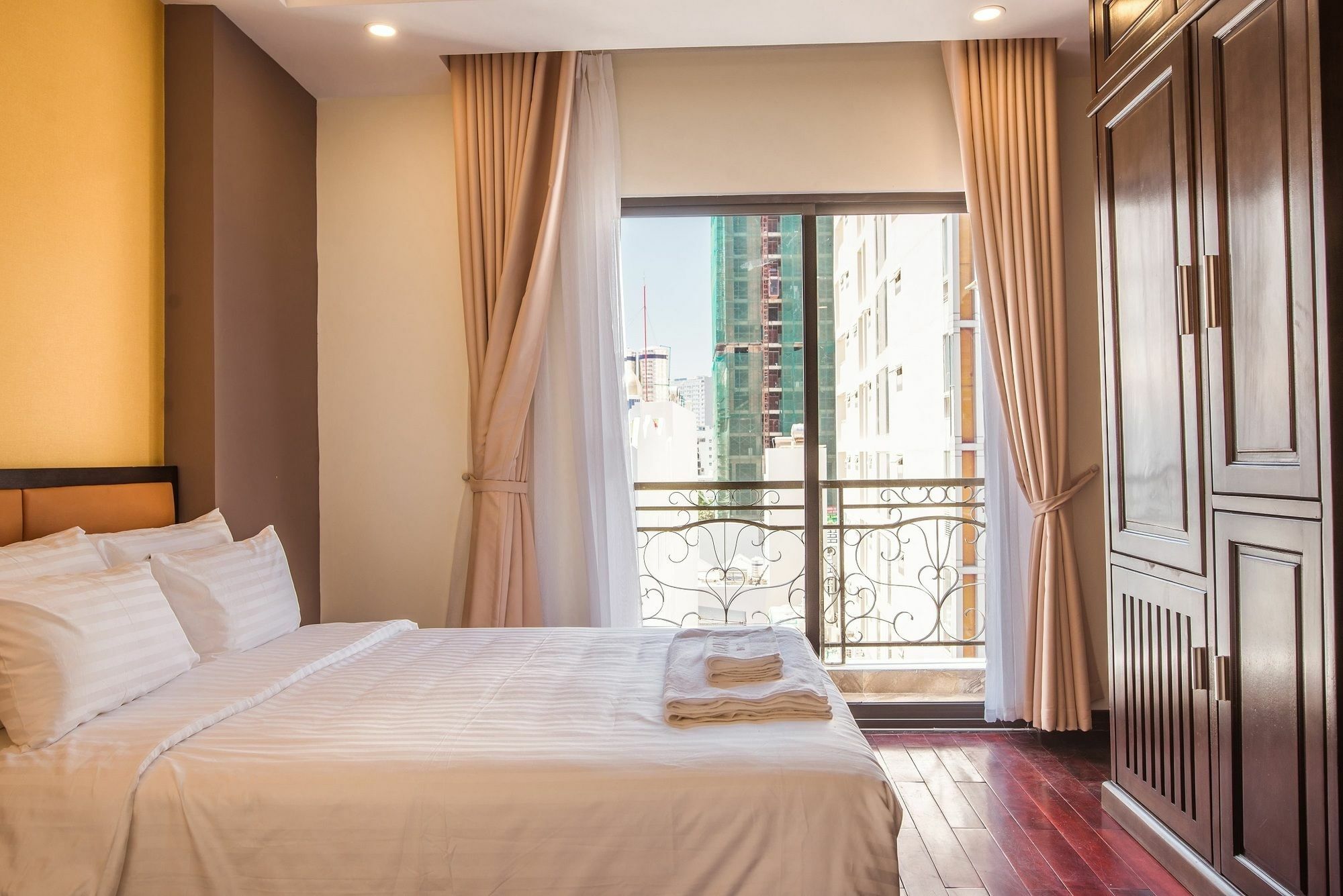 Aladin Hotel Nha Trang Bagian luar foto